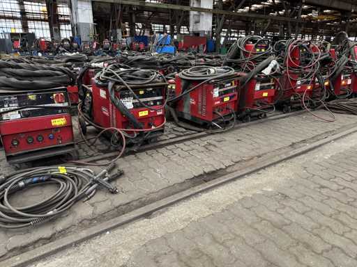 LINCOLN ELECTRIC IDEALARC CV400-I 5 industrial welders with wire feeder