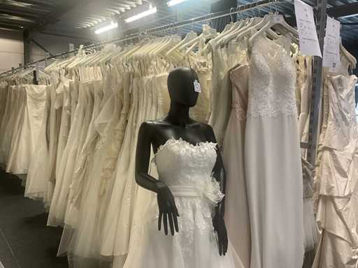 Linea Raffaelli Partij diverse bruidsjurken (49x)