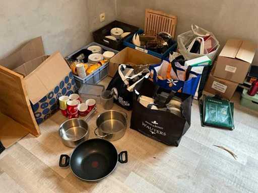 Pans, crockery and miscellaneous