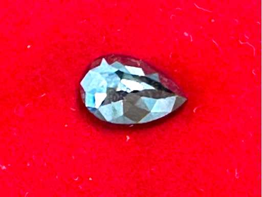 Zwarte peer vorm diamant 5.11 carat gecertificeerd