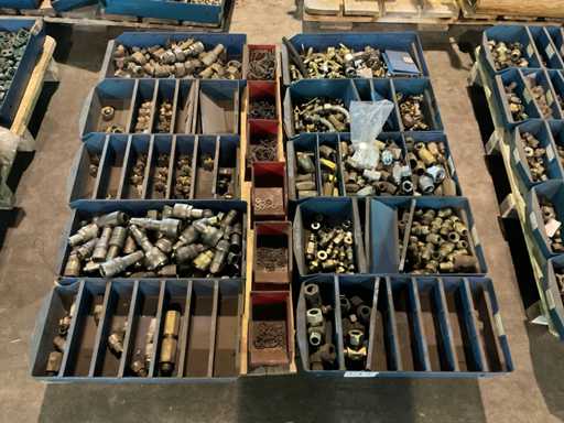 Série de différents fixateurs