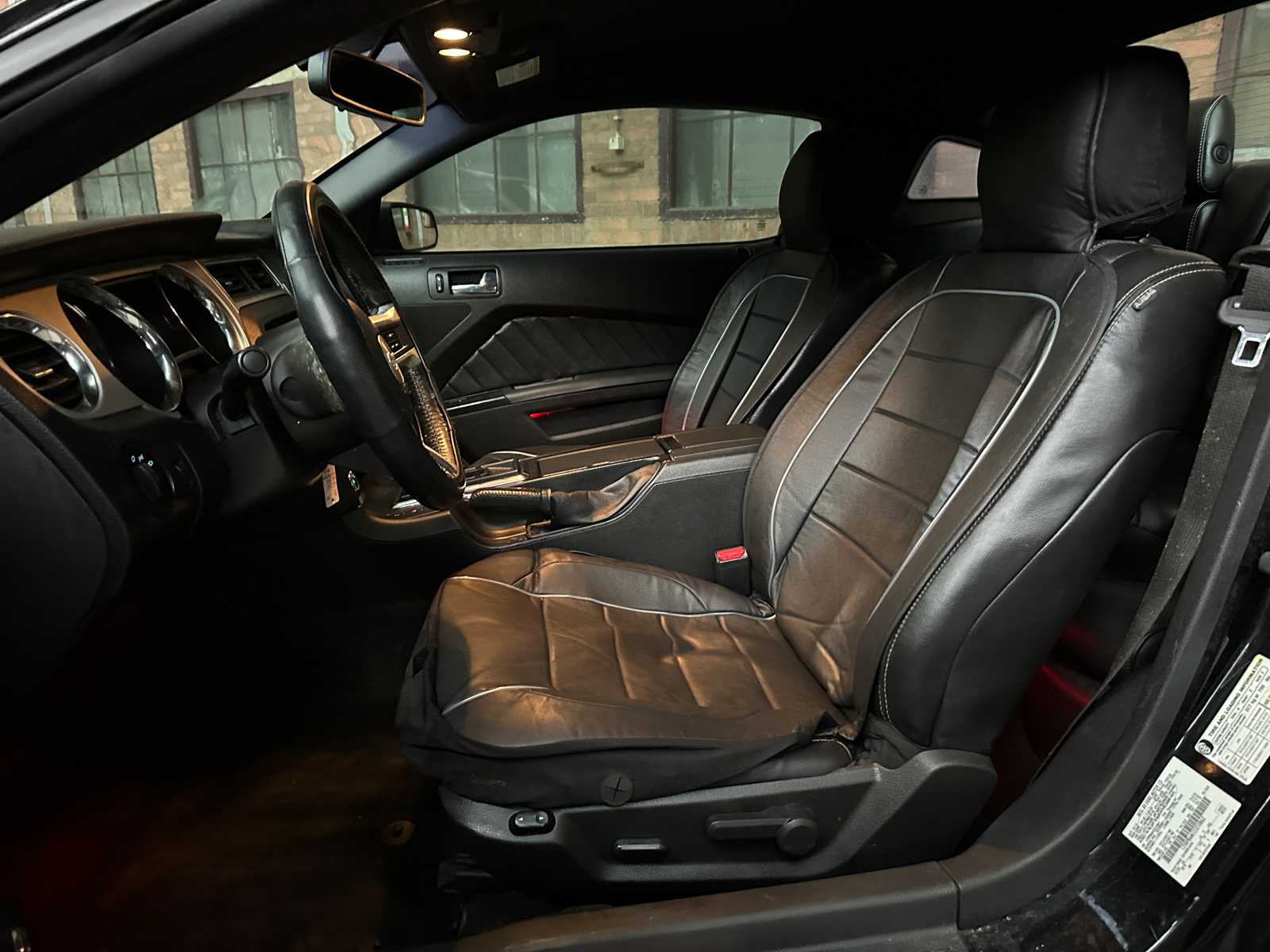 Ford Mustang 3.7 V6 305pk 2013 Coupe