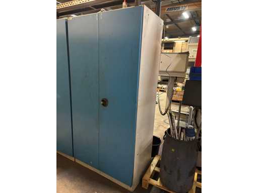 LISTA  Werkstattschrank mit Inhalt