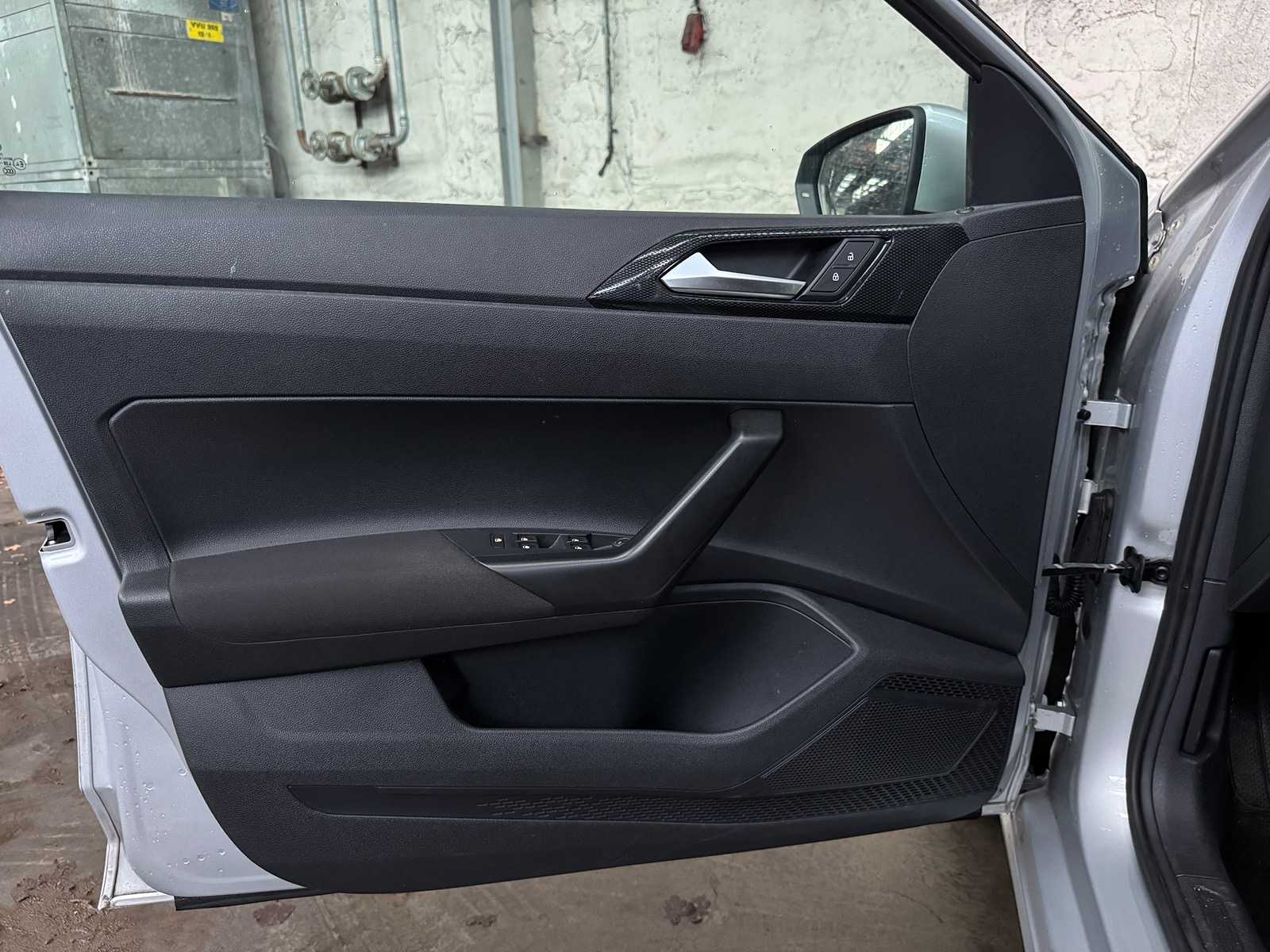 Volkswagen Polo 1.0 TSI Business 2022 -Automaat-, JLV-65-K