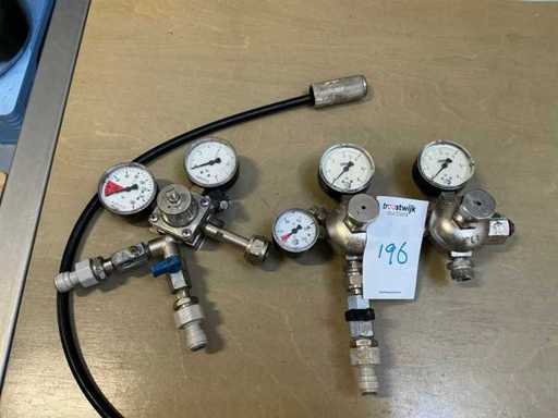 CO2 Pressure Reducing Valve (2x)