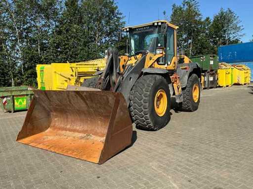 2018 Volvo L120H Shovel