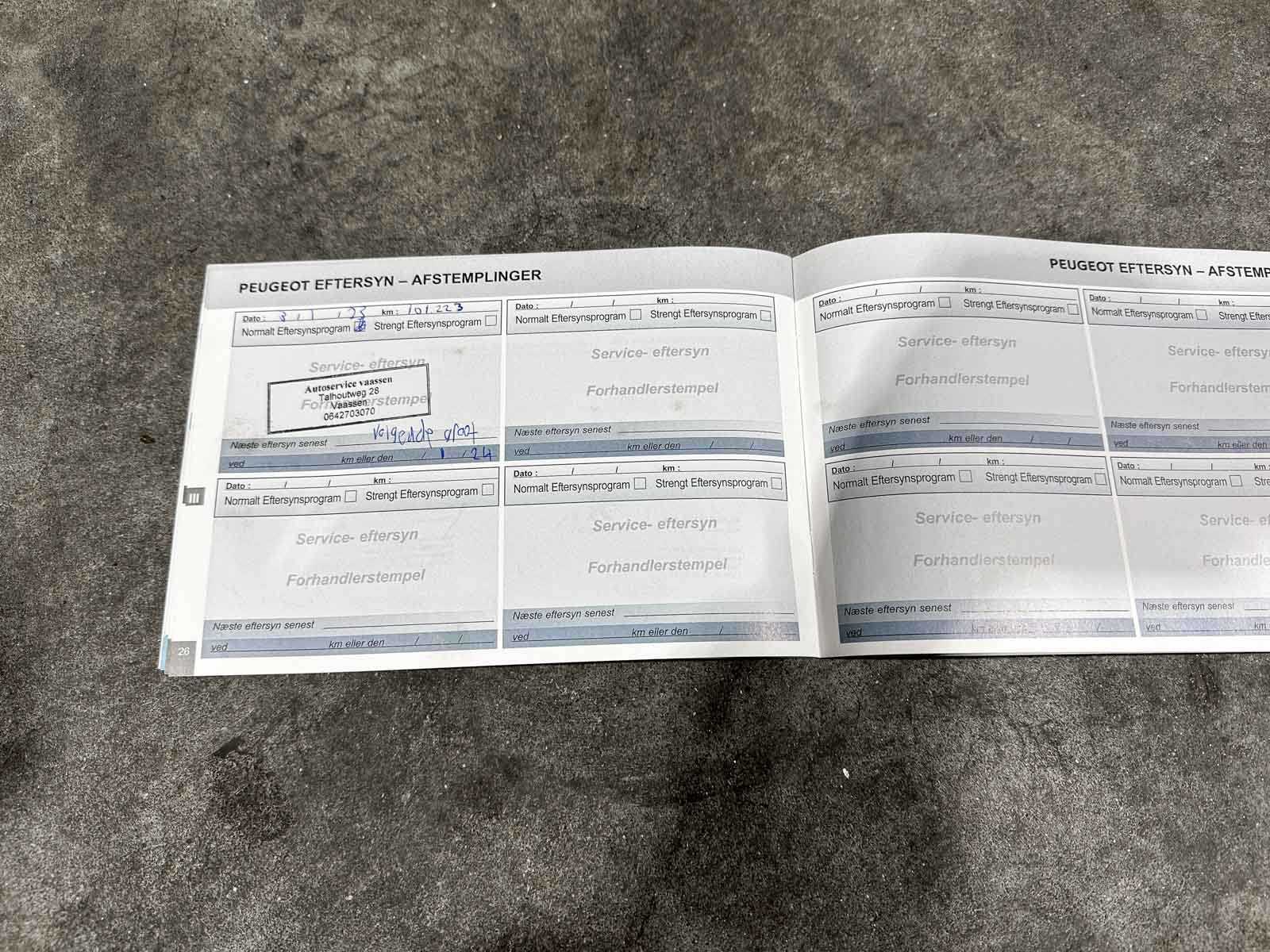 Peugeot Expert 231L 2.0 BlueHDI 120 Premium 122pk 2017 Bedrijfswagen, VRX-99-N