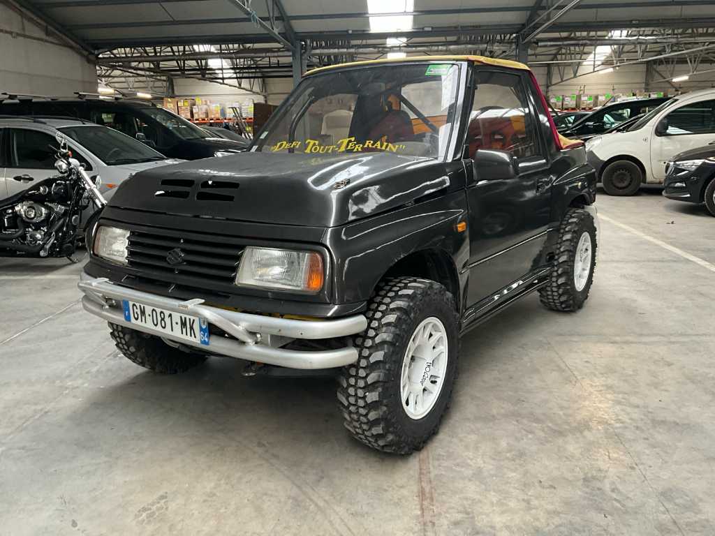 1990 Suzuki SANTANA