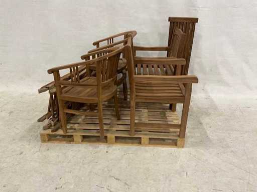 Partij tuinmeubelen