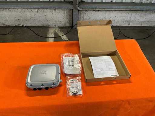 Cisco C9124AXI-E WLAN Access Point (2x)