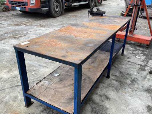 Banco di lavoro con Morsa