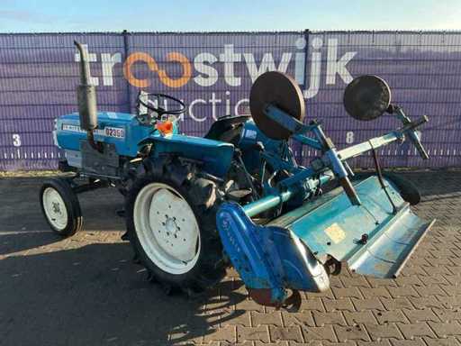 Mitsubishi D2350 Industriële trekker