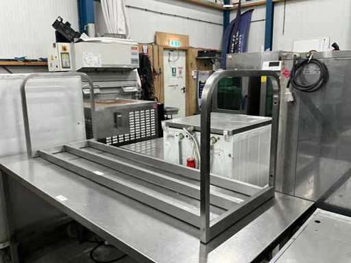 Stainless steel wall rack