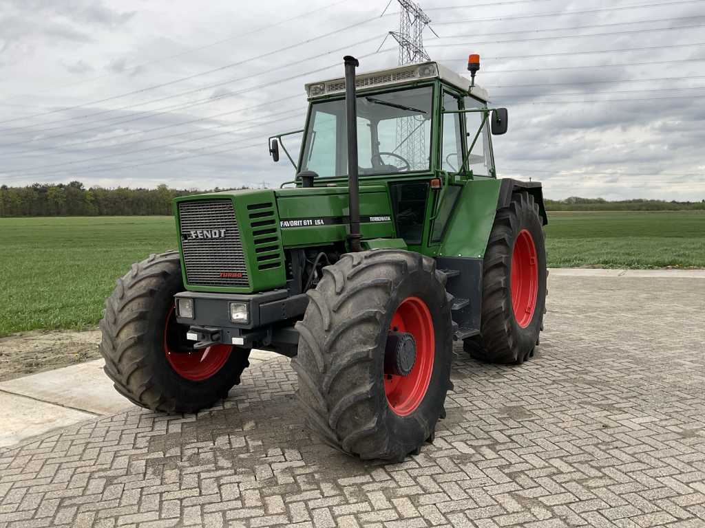 Fendt Favorit 611 LSA Tractor agricol cu tracțiune integrală