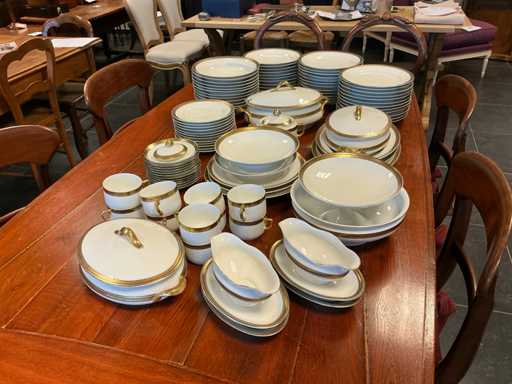 Partij antieke serviezen