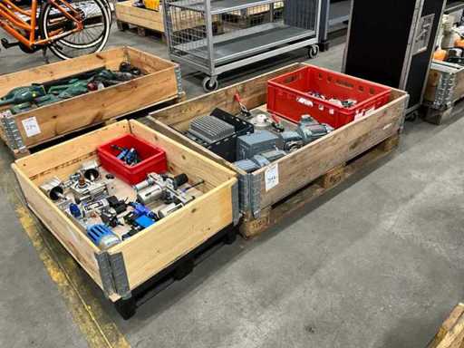 Batch of machine parts