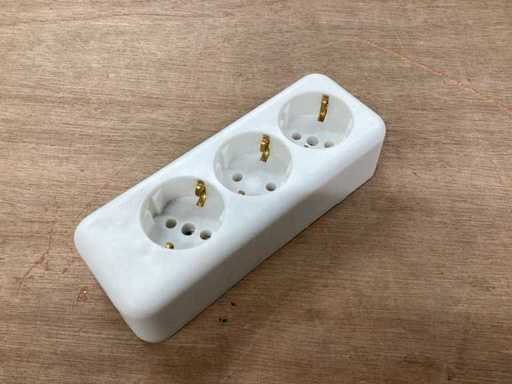 Kopp Stekkerdoos 3 voudig (24x)