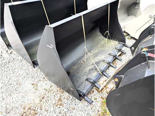 D | Site closure: Large range of spare parts and accessories for excavators and construction machinery