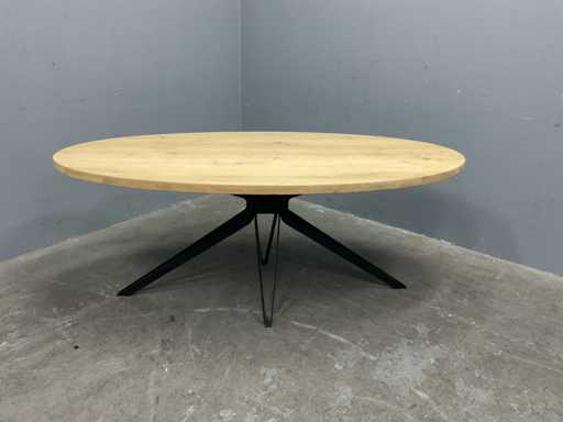 Ovaler Eichen-Esstisch 200 cm mit Boden, Dining Drone Slim