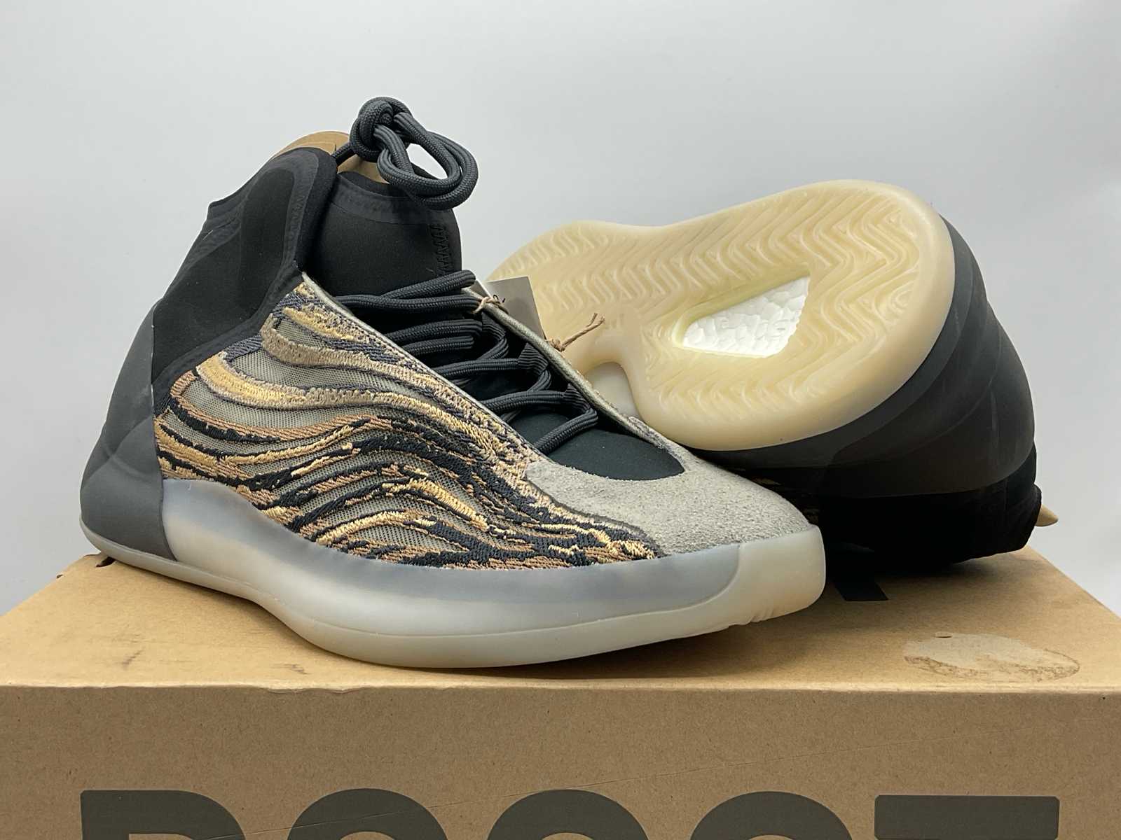 Adidas yeezy quantum outlet gold