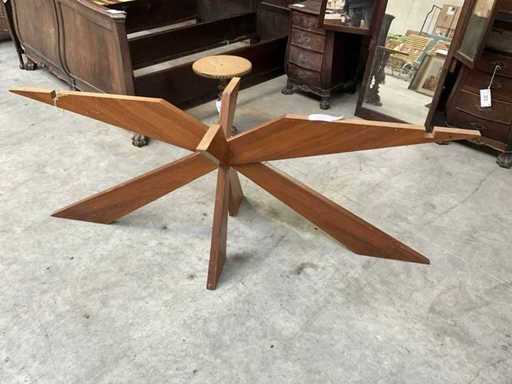 Base de table à manger