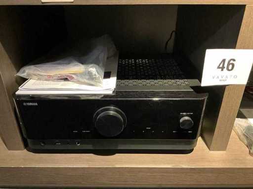 Yamaha RX-V4A Receivers & amplifiers