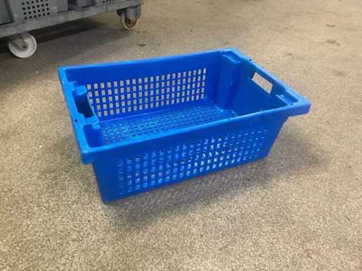 Batch of various PVC stacking bins (70x)