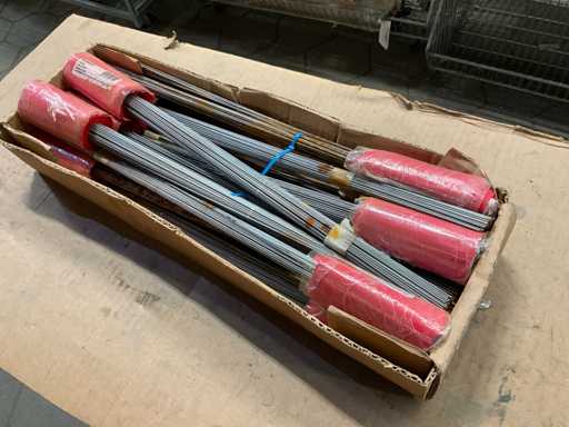 Presco Wire staff (1000x)
