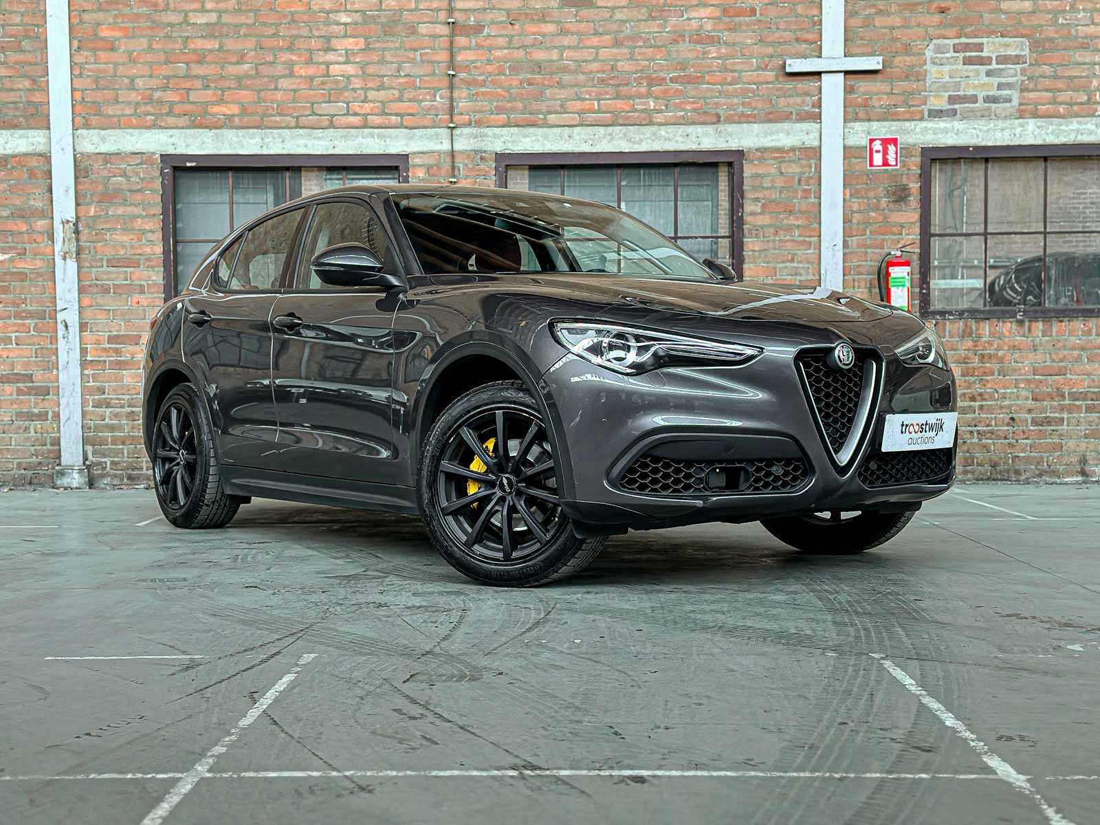 Alfa Romeo Stelvio 2.0 T AWD Super 200pk 2018 (Origineel-NL), RT-553-H
