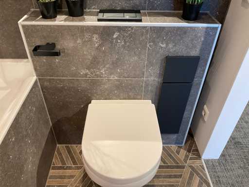 Emco Inbouwborstelgarnituur en closetrolhouder