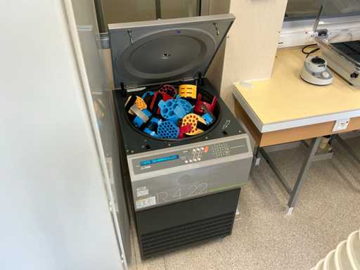 Jouan - CR422 - Centrifugă