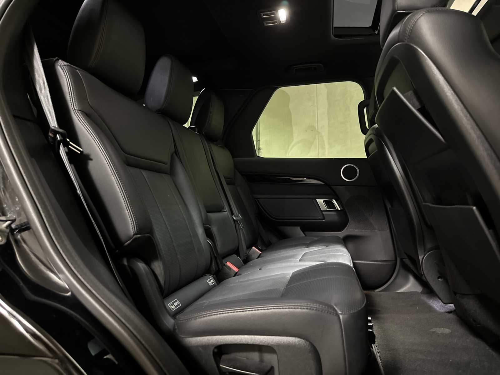 Land Rover Discovery 3.0 Td6 HSE Luxury 258pk 2018 7-persoons, T-774-BK