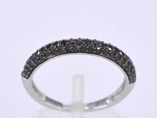 Bague en or blanc avec diamants noirs brillants