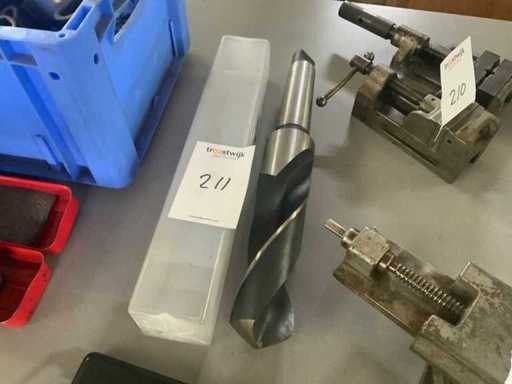 Mèche à perceuse métallique