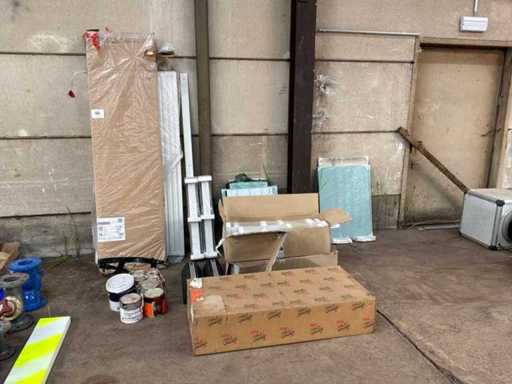 Radiator (2x) en inbouw spoeltafel
