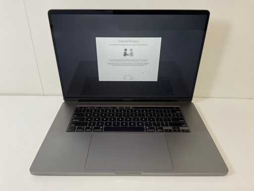 Apple MacBook Pro 16", Core(TM) i7 9a generazione, 32 GB di RAM, 512 GB NVMe, AMD Radeon Pro 5300M 4 GB Computer portatile