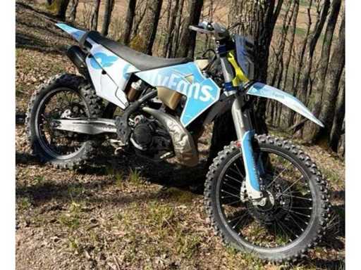 Husqvarna - 300 TPI - 2T - Motorcycle