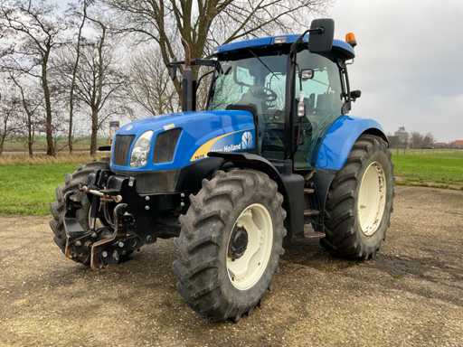 2009 New Holland TS135A Allradantrieb Landtraktor