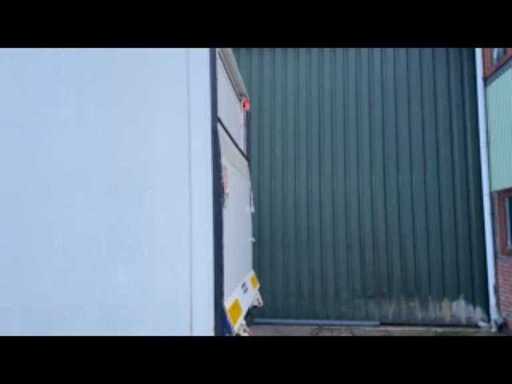 3bf982f1-bb4e-47e3-bfbb-291ce9506e20.mp4