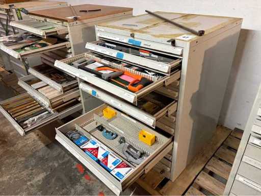 Chest of drawers with hand tools