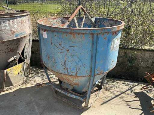 Concrete buckets