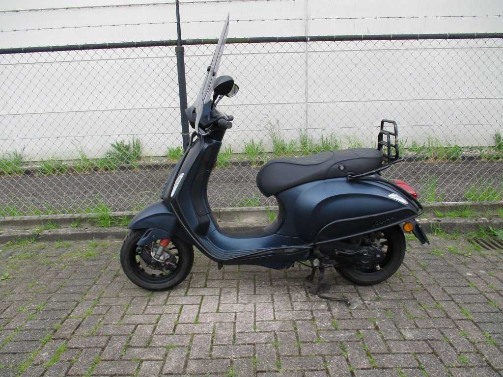 Vespa - Ciclomotore - Sprint Custom 4T - Scooter