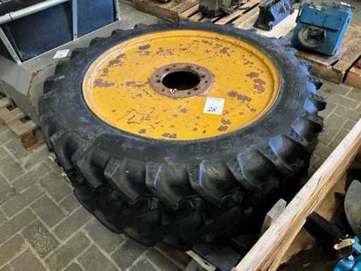 Jeu de roues culturelles Taille des pneus : 230/95 R32