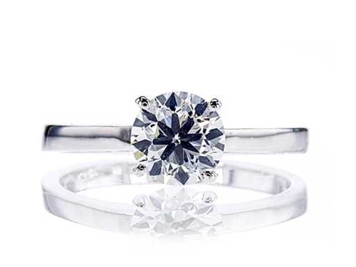 Luxury Solitaire Ring in Natural Diamond 1.22 carat in 18k white gold