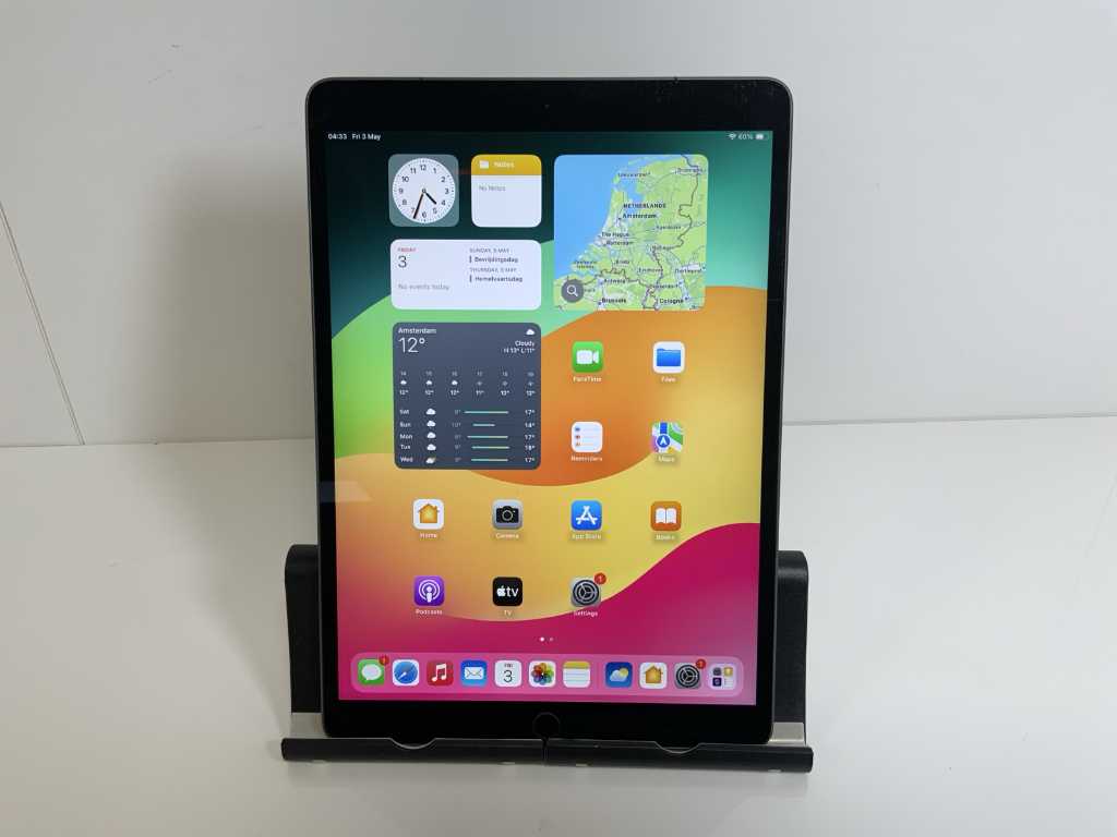 iPad Air 3e génération d’Apple - 256 Go - Wi-Fi + cellulaire - Gris sidéral