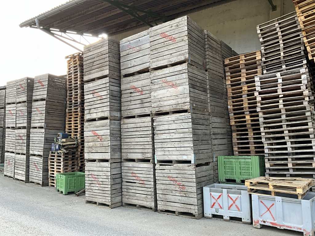 Drewniane skrzynie transportowe (48x)