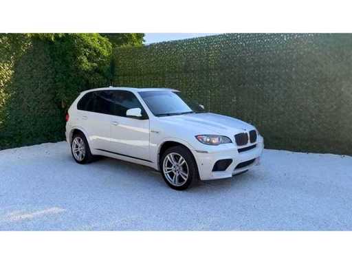 BMW%2520X5M.mp4