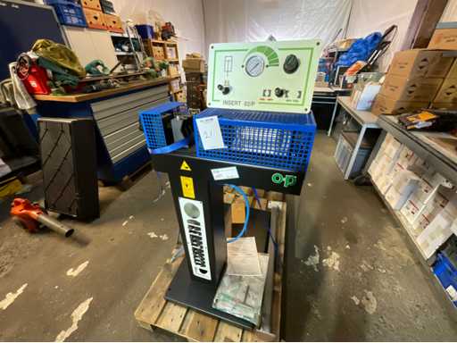 O+P pneumatic assembly machine