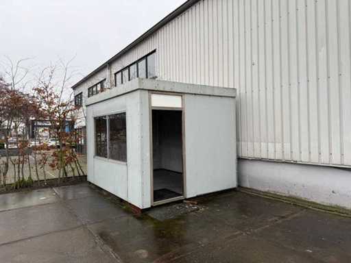 Smoking room/office unit