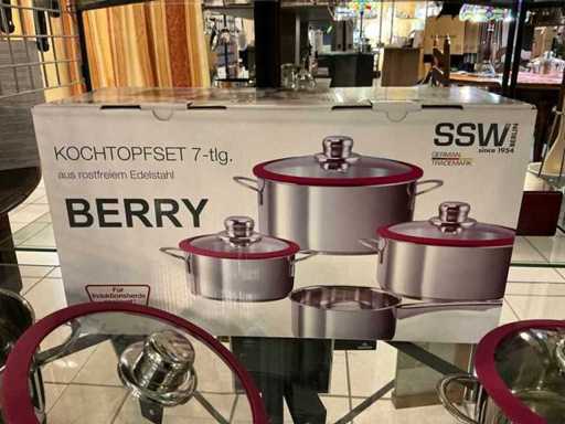 SSW Berry 7-piece cooking pot set+ kitchen items